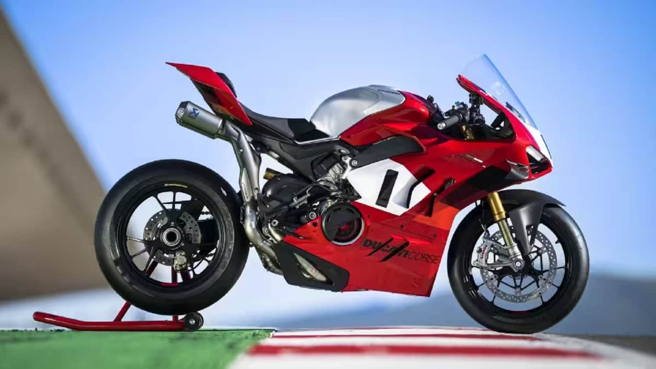 Ducati Panigale V4 R 2023 Ducati launches its most powerful motorcycle Panigale V4 R in India Know Price Specs