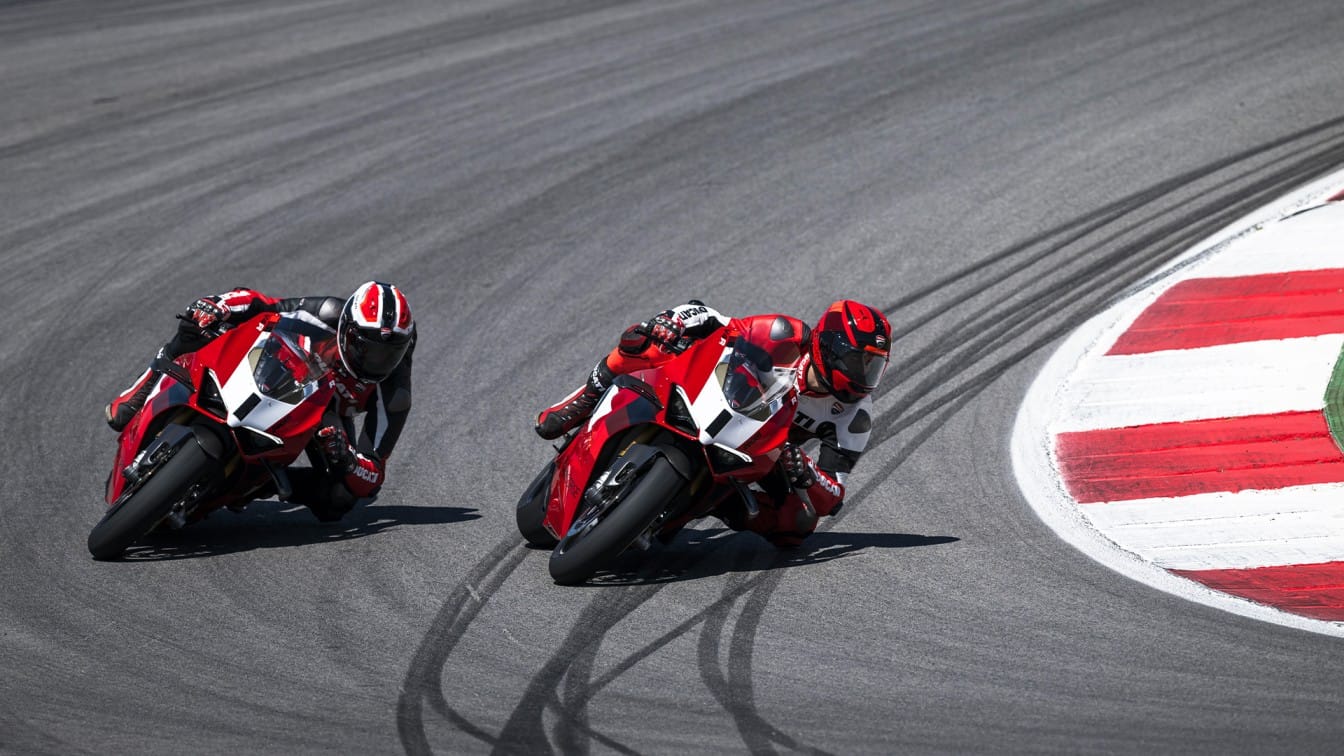 Ducati Panigale V4 R 2023 Ducati launches its most powerful motorcycle Panigale V4 R in India Know Price Specs