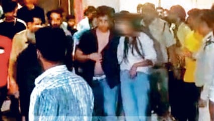 Uproar in bullion market, medical college students and shopkeepers clashed