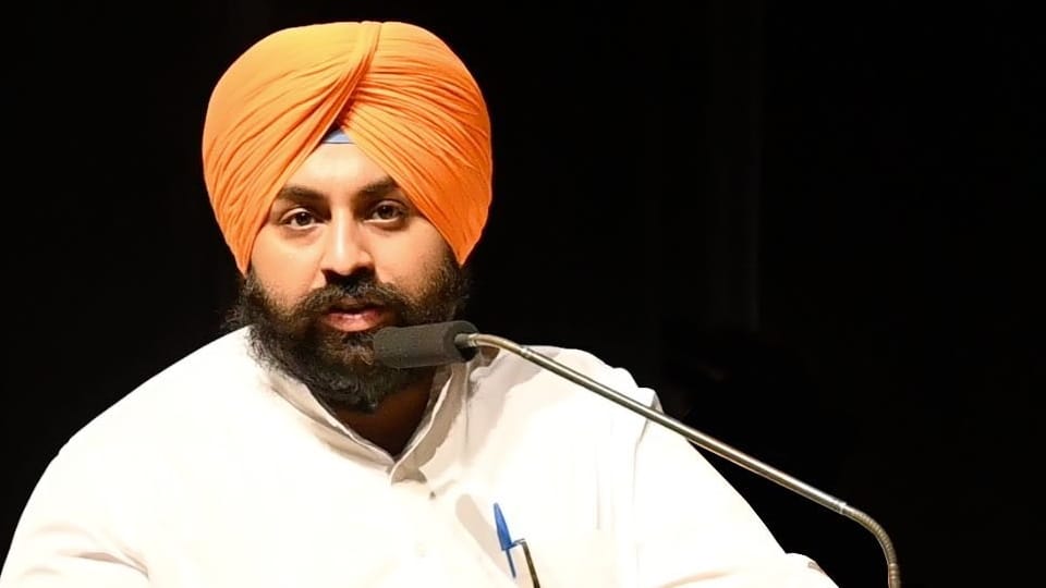 Punjab government will send principals and teachers of 72 schools to Singapore for management training