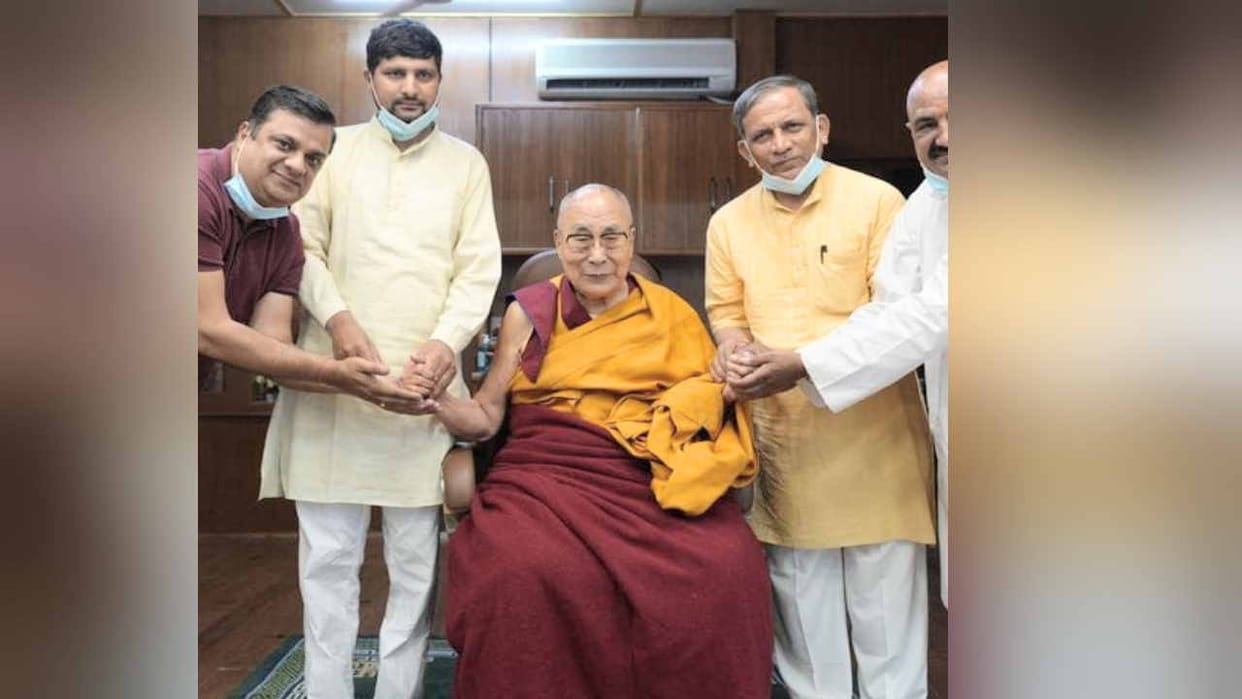 Pradeep Joshi of RSS met the religious leader Dalai Lama