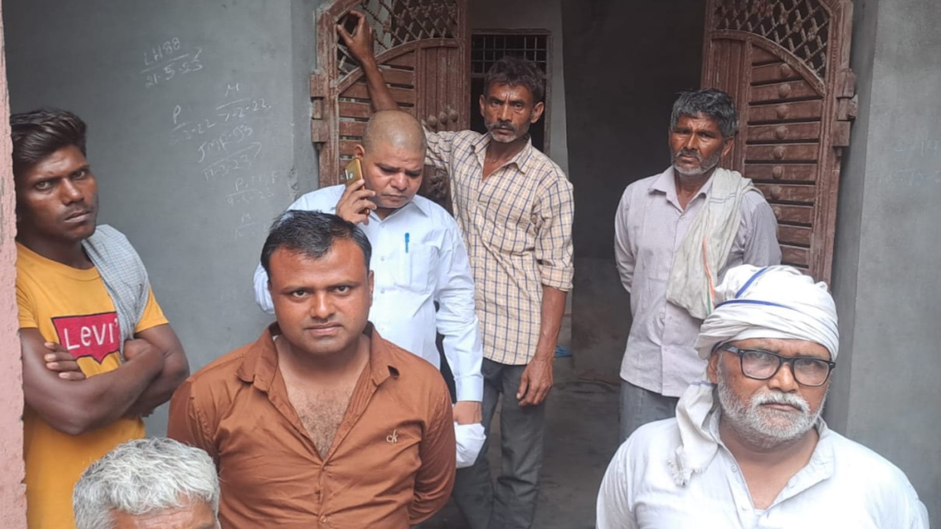 Saharanpur News: Woman commits suicide by drinking poison along with two daughters