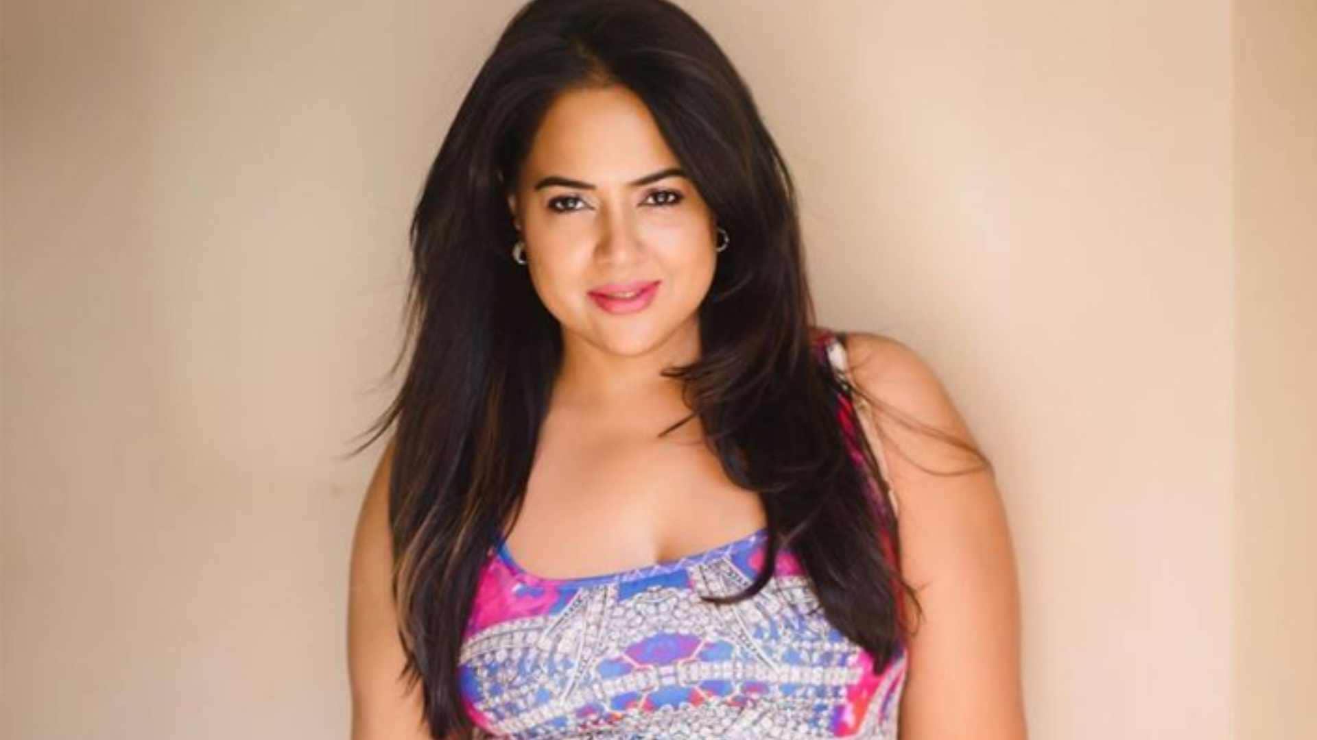 Sameera Reddy Reveals How Industry friends ignored her when she asked them for shout outs on social media