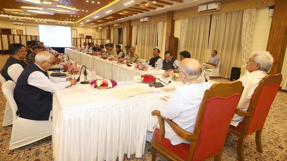 Home Minister Amit Shah inquired about the security situation of Jammu-Kashmir and Amarnath Yatra