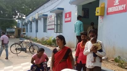 A woman going to attend her brother's funeral in Nalanda died after uncontrolled tempo overturned