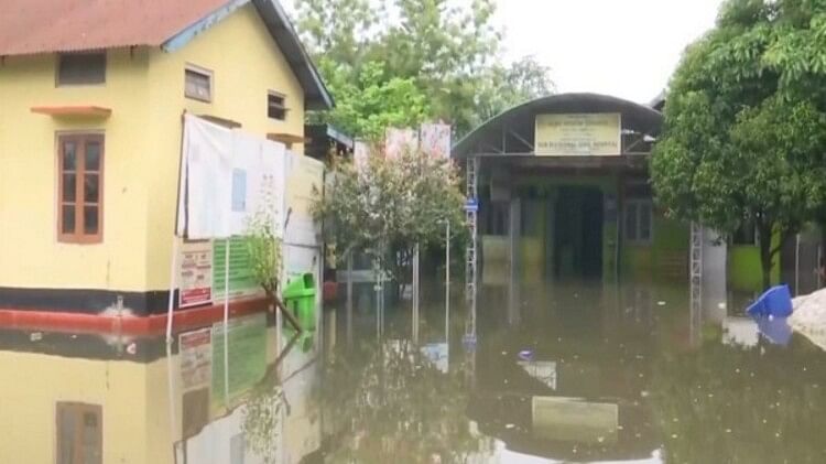 Assam Floods:बाढ़ से बिगड़ी असम की स्थिति, 19 जिले प्रभावित; इस जगह 2. ...