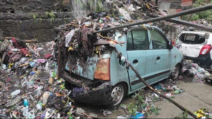 himachal weather update heavy rain in himachal many road closed vehicles buried in landslide