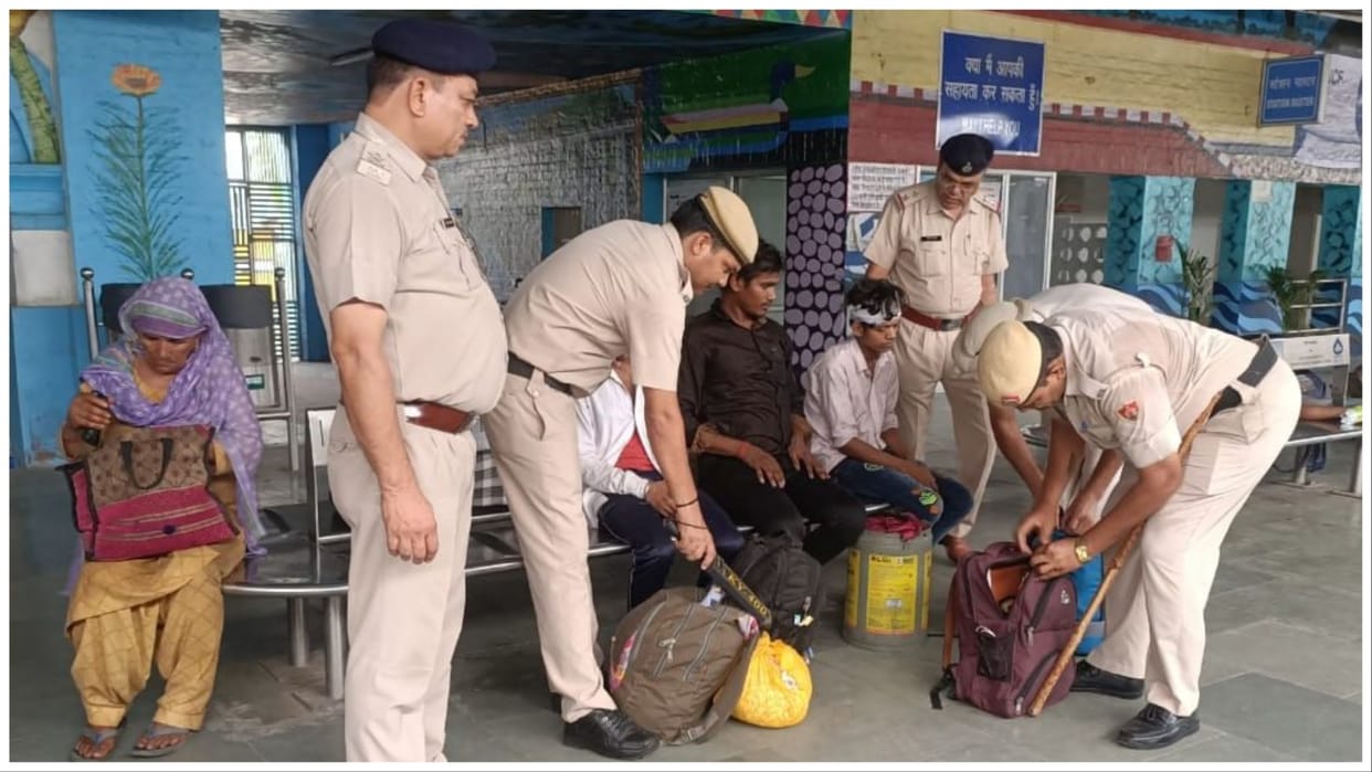 Panipat: Railway administration alert after information of bomb in two passenger trains before BJP rally
