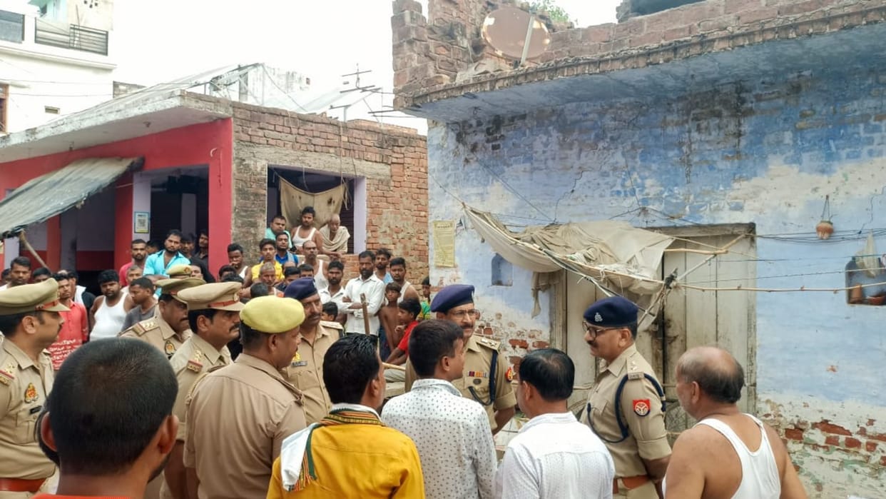 A man killed an old man in lonikatra in Barabanki.