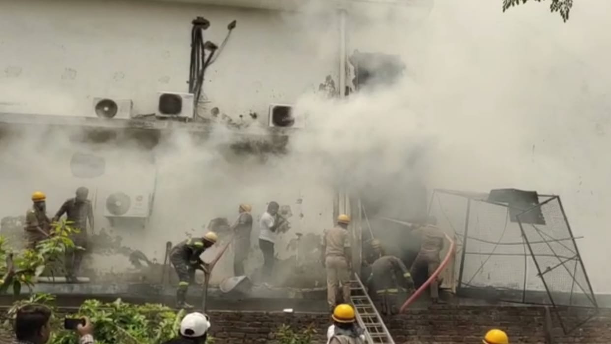 A fire broke out in a building in badshah nagar in Lucknow.