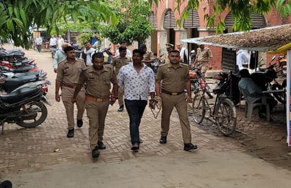 Supporters attack on police station to free Mukhtar Ansari special henchman in ghazipur