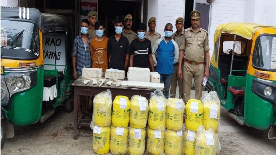 Five arrested for robbing tires by puncturing them
