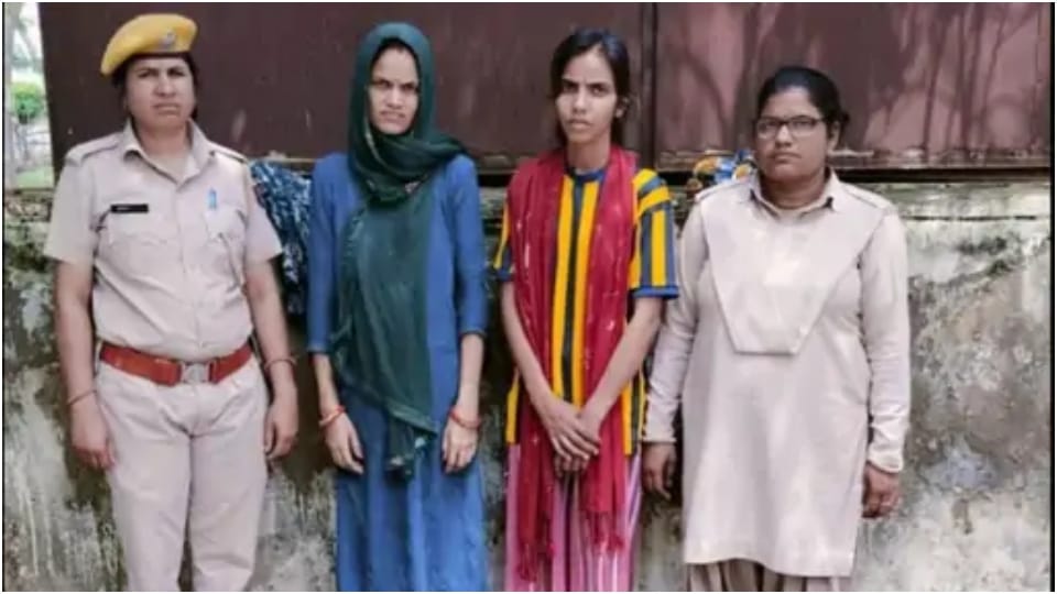 Two real sisters stole jewelry worth 12 lakhs from in-laws house in Tonk
