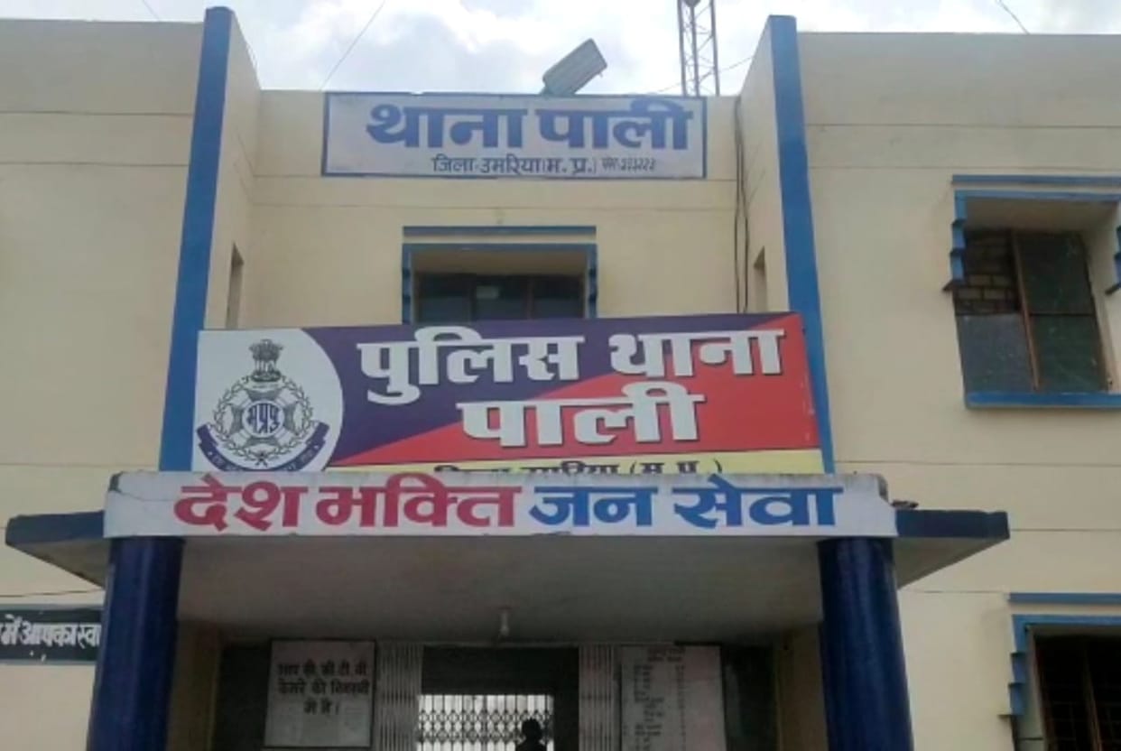 Money withdrawn from poor's accounts by tampering with finger print, three kiosk operators arrested