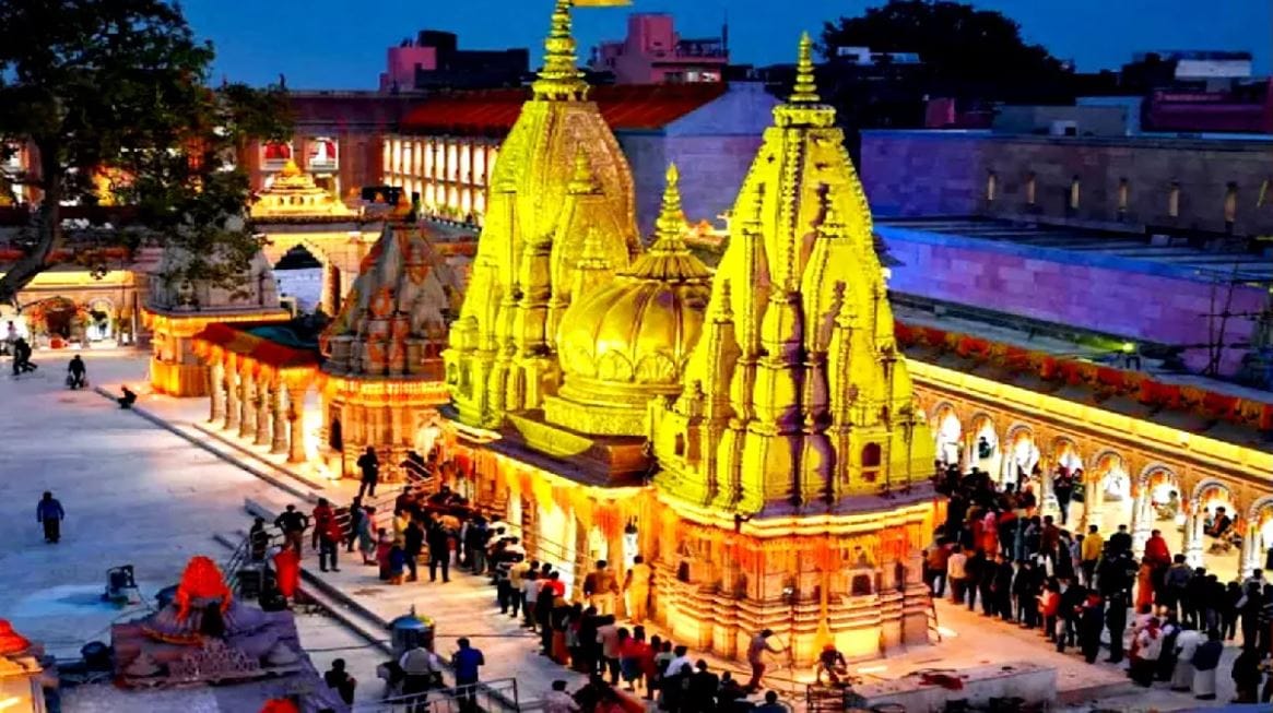 Sawan 2023 Politics heats up on ticket price in Kashi Vishwanath temple Sant Samaj supports