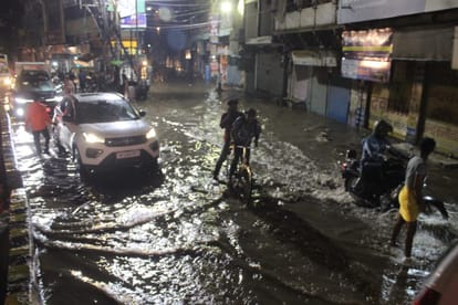 Monsoon came n varanasi rai at many places temperature down