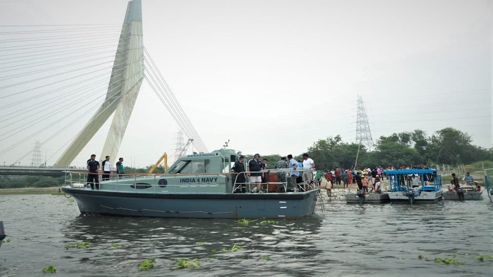 Delhi : Boats to run soon in Yamuna between Signature Bridge-ITO Barrage