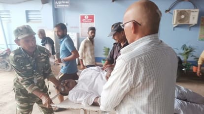 Bihar: प्रबुद्ध जन बैठक में BJP नेता ने पार्टी नेता पर ही चलाई गोली, गंभीर रूप से घायल; आरोपी पुलिस हिरासत में BJP leader shot at party leader in Prabuddha Jan Baithak in Madhepura, seriously injured