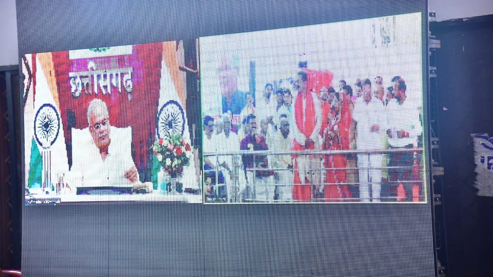 CM participated in Chappan Bhog program