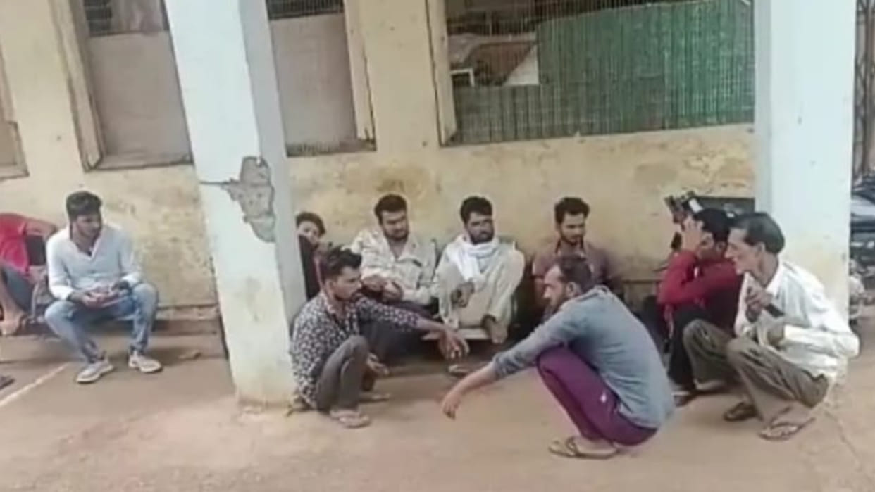 Ashoknagar: Woman was bitten by a snake instead of treatment, family members kept blowing brooms