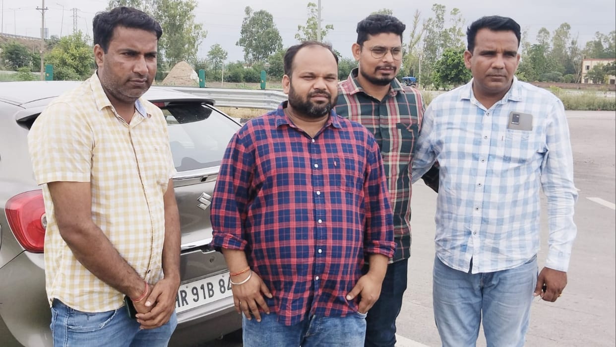 Kaithal: Car looted at gun point under Chandlana bridge on National Highway 152D