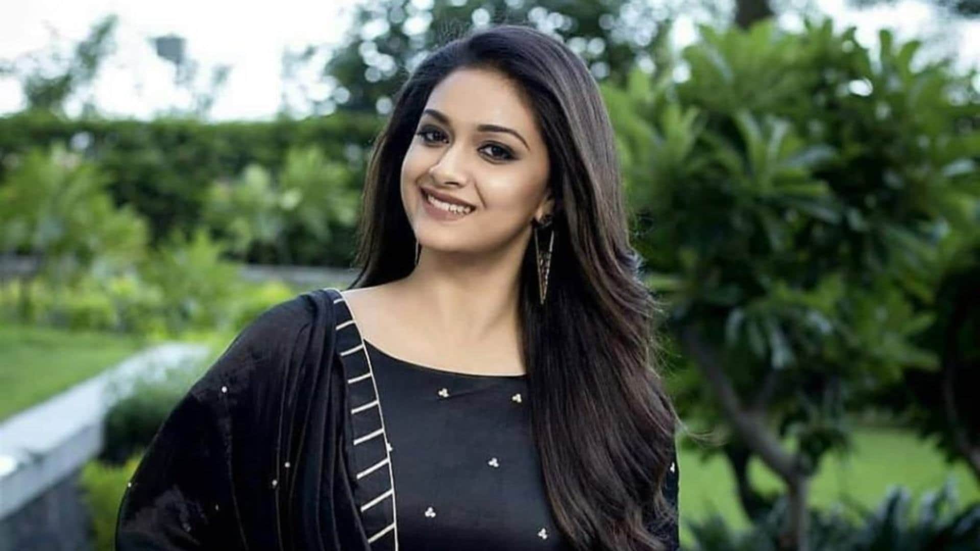 These Actresses Got Offered for Janaki Role in Adipurush Film from Anushka Shetty to keerthy suresh