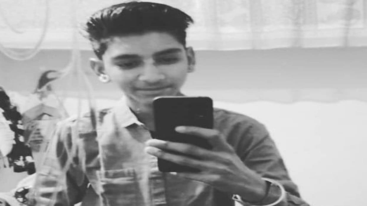 Pali News bike rider who was going to take seeds for sowing in field died due to lightning