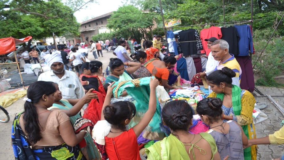 Sunday market set up for the first time in Hathras water works complex