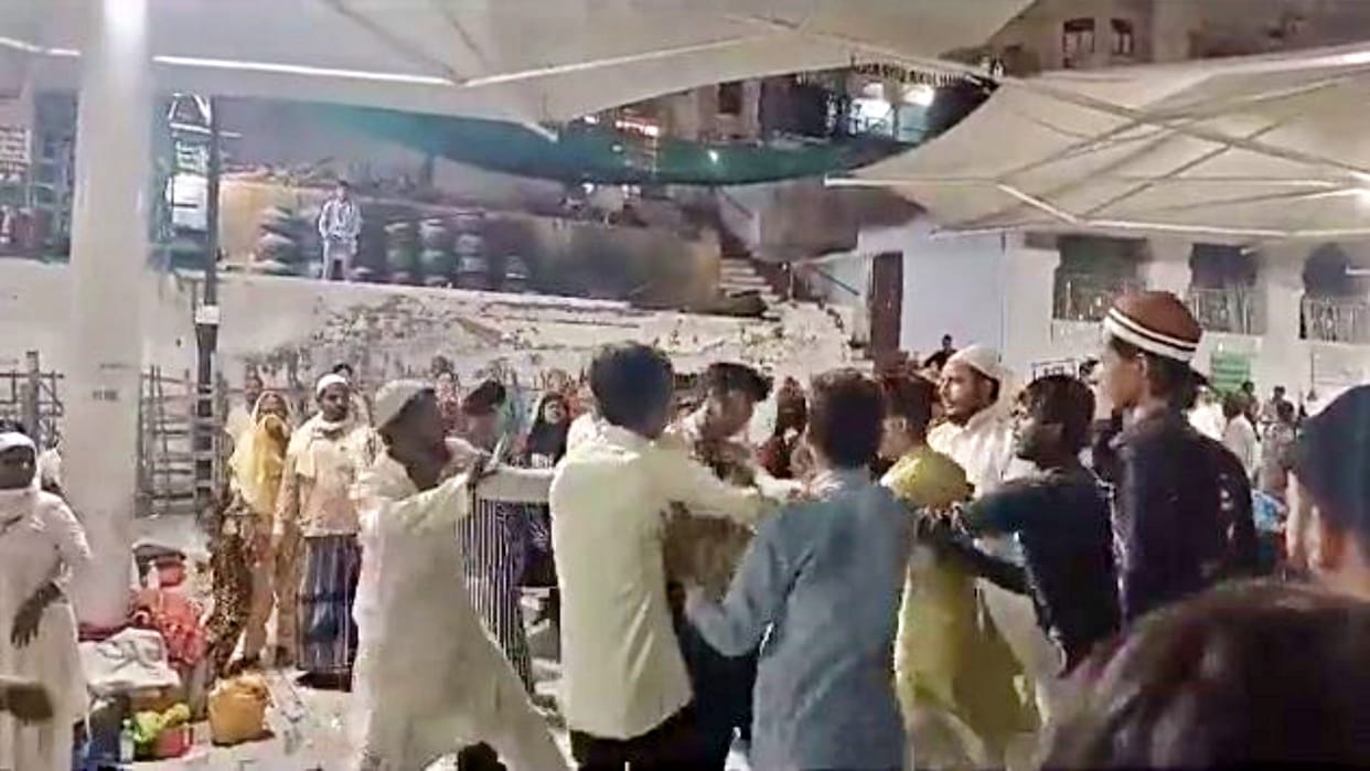 Ajmer News: Clashes at Rajasthan's Ajmer Sharif Dargah Over Langar
