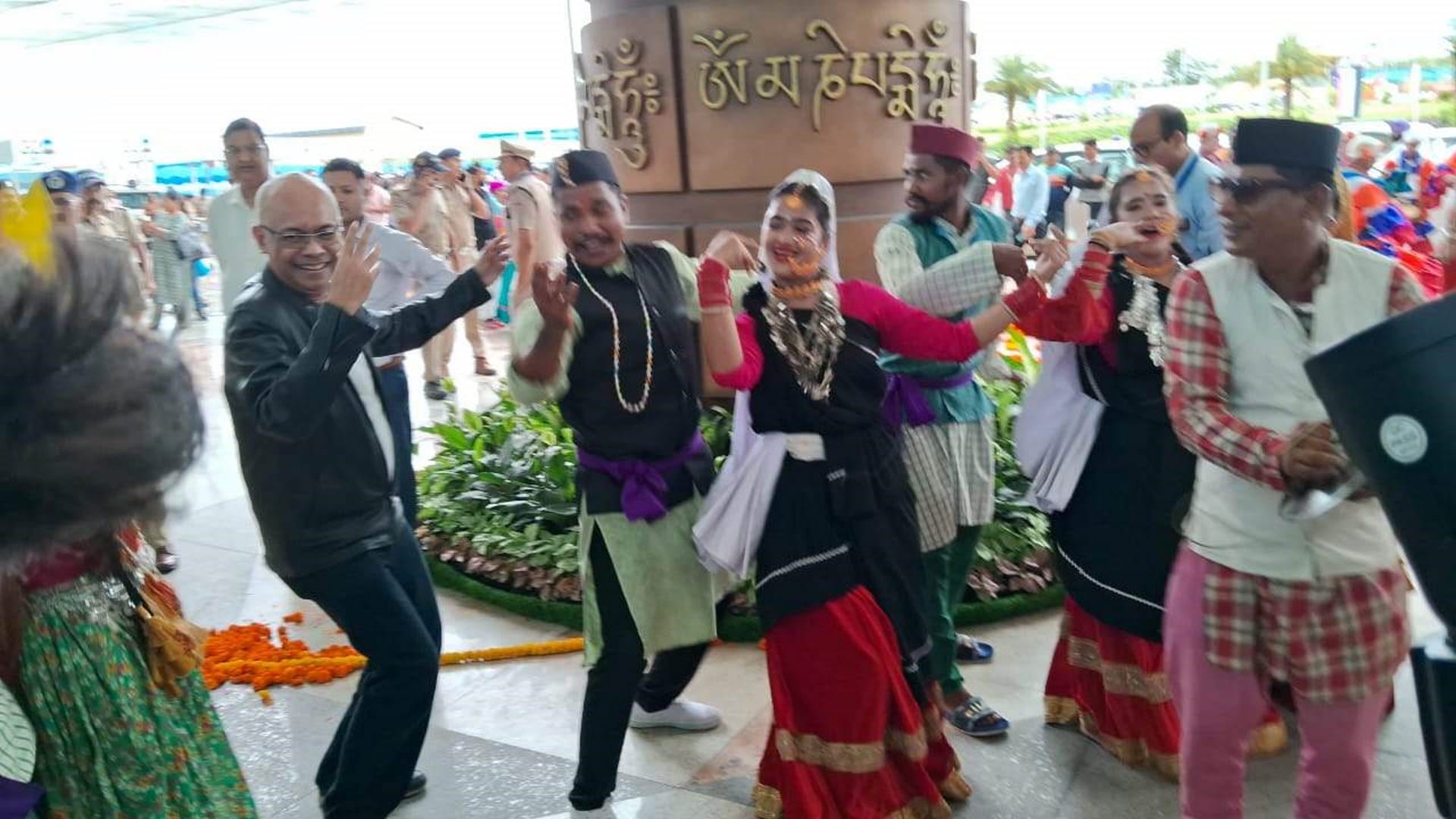 G-20 Summit Uttarakhand guests danced on Bedu Pako Baro Masa Folk Song