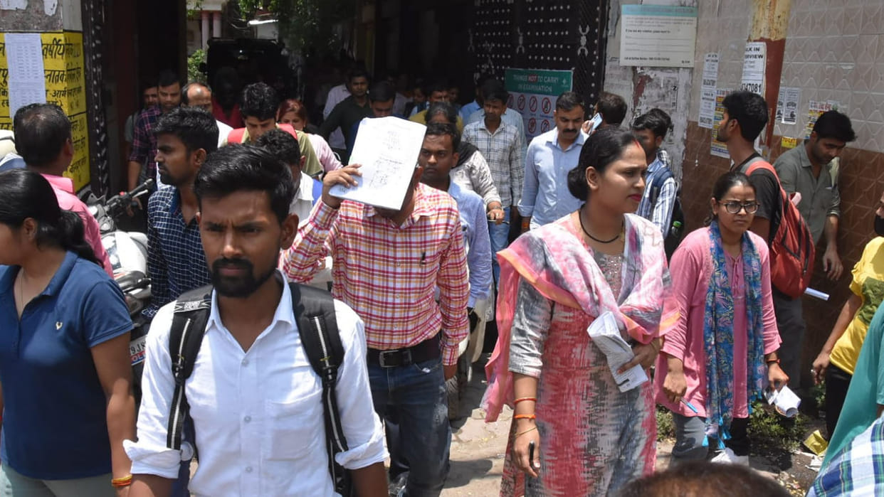 Kanpur: Logical questions confused in competitive exams, Hindi was also not easy