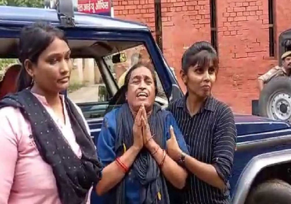 Murder of childhood love Devanshs mother cursed killer BHU girl student