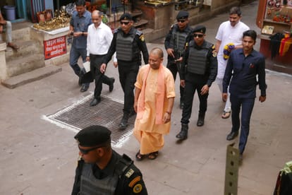 UP CM Yogi in Varanasi Today: Visited Kashi Vishwanath Temple, Address Public Meeting Mission 2024
