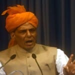 जम्मू में कार्यक्रम के दौरान राजनाथ सिंह