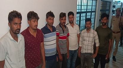 UP STF arrested 11 members of solver gang in vdo exam in bareilly