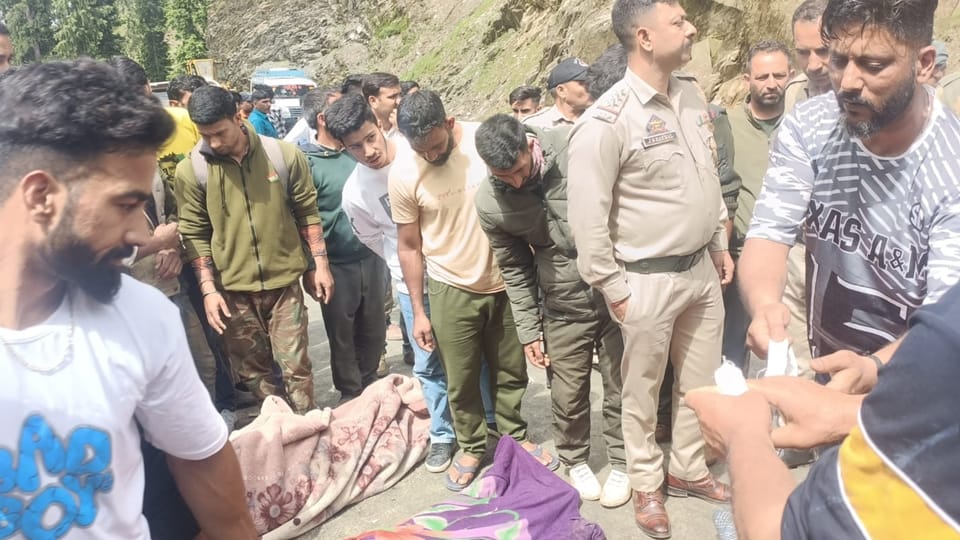 Doda Accident: Tragic road accident on Bhaderwah Pathankot road five killed eight injured