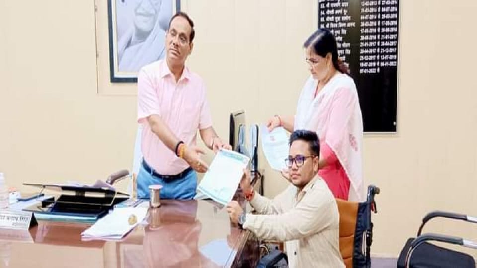 Sarita Singh great granddaughter of Amar Nayak Thakur Roshan Singh has changed gender in Shahjahanpur