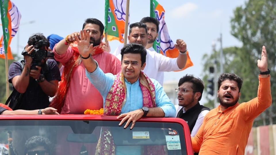 bjym chief Tejashwi Surya reached Jammu on a two day visit regarding sampark se samrthan abhiyan