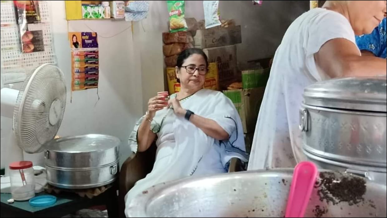 West Bengal Panchayat Election cm Mamata Banerjee new campaign stunt