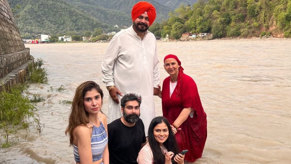 IPL 2024: Navjot Sidhu returns to commentary for IPL 2024 season, wins hearts with poetry