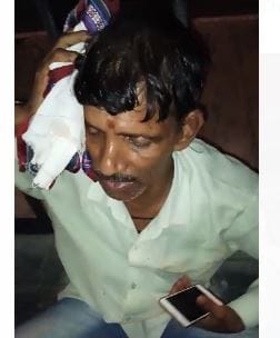 Chandauli: Bullying of two RTO constables, forcibly looted money from the magic driver, broke the glass of the