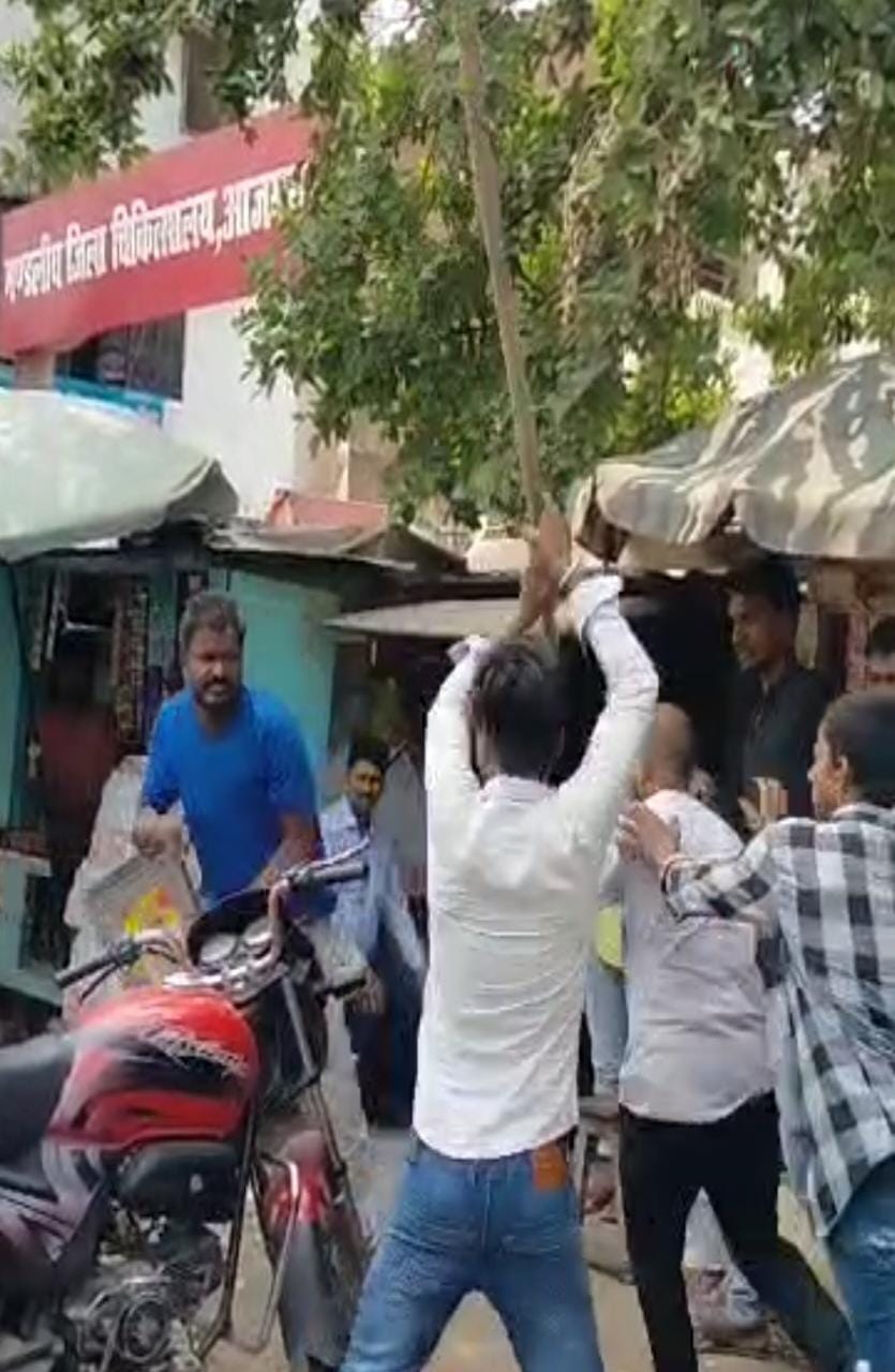 The shopkeeper attacked for parking the bike in front of the cart The injured filed a case against two people,