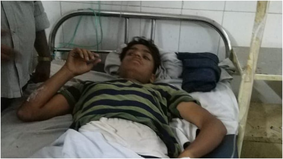 11kv power line fell on three friends in Bharatpur two killed one seriously injured