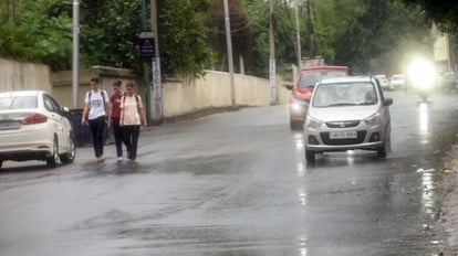 Weather changed in Jammu Kashmir, scorching heat day, rain in evening