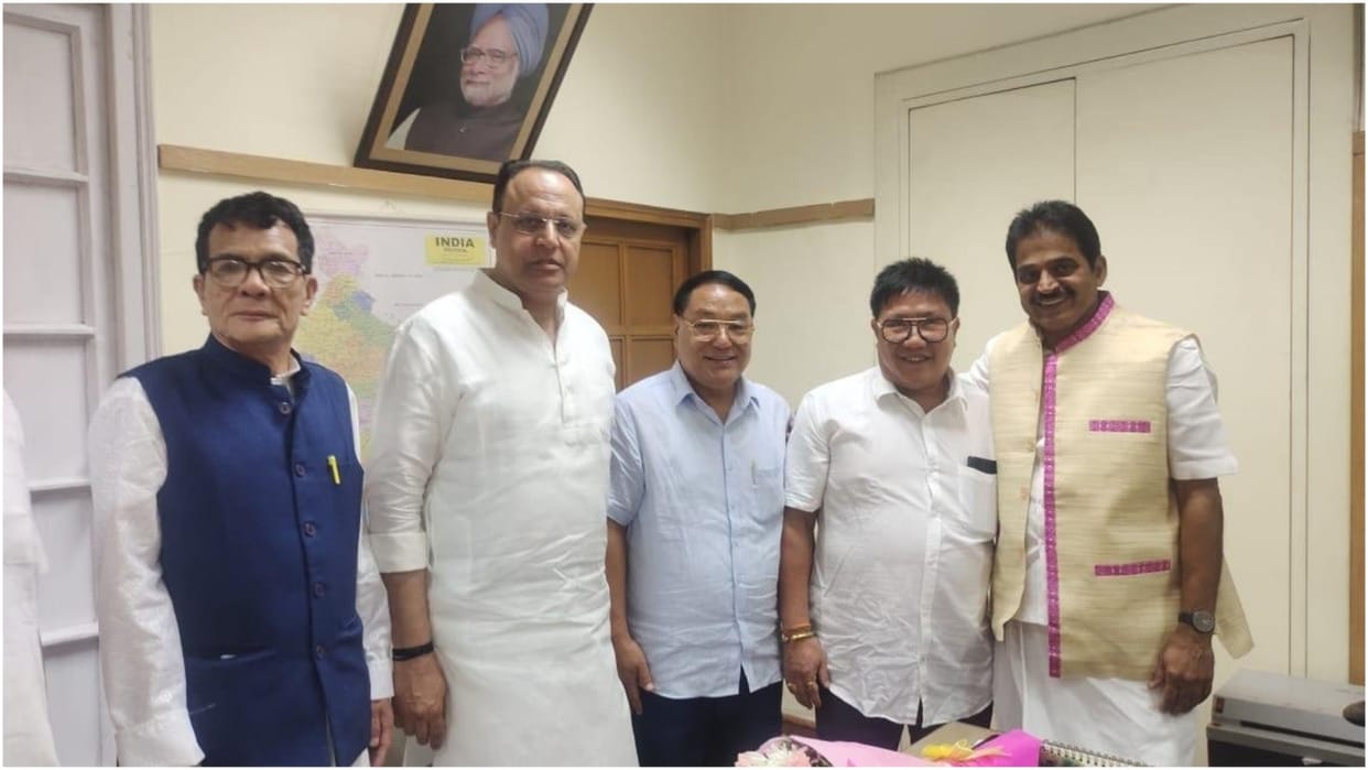 Former ministers join Congress ahead of Arunachal assembly polls