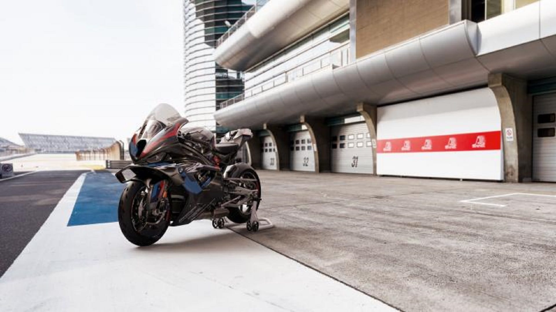 BMW Motorrad Launches BMW M 1000 RR and BMW M 1000 RR Competition in India Know Price Features Specs