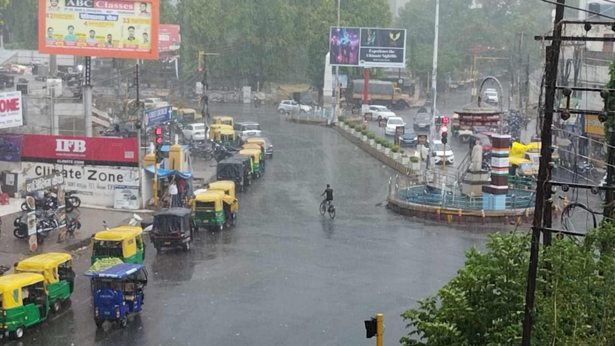 Gorakhpur weather change monsoon knocks in gorakhpur chances of rain