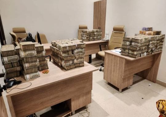 Kanpur IT Raid, Bullion made suspicious transactions worth 1,000 crores, 18 crores cash and jewellery seized