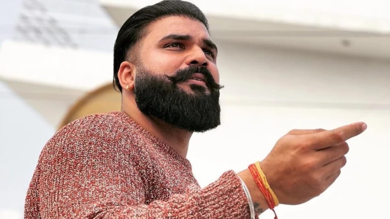 Adipurush Actor Lavi Pajni Revealed He Too Offended with Om Raut Film Dialogues