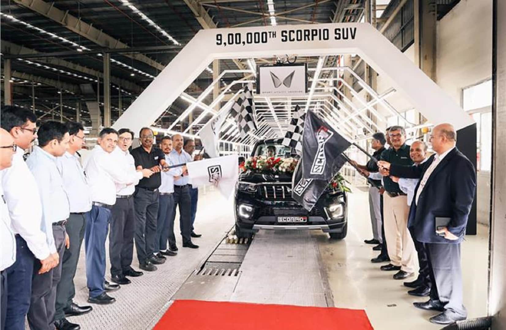 Mahindra Scorpio-N set Guinness World Record for Fastest crossing of Simpson Desert by any production vehicle